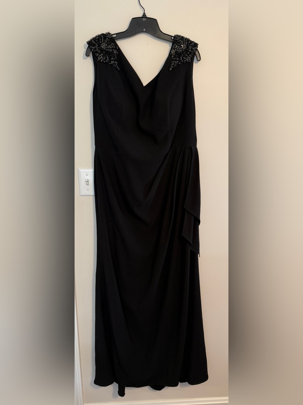 JADE COUTURE Formal Black Dress